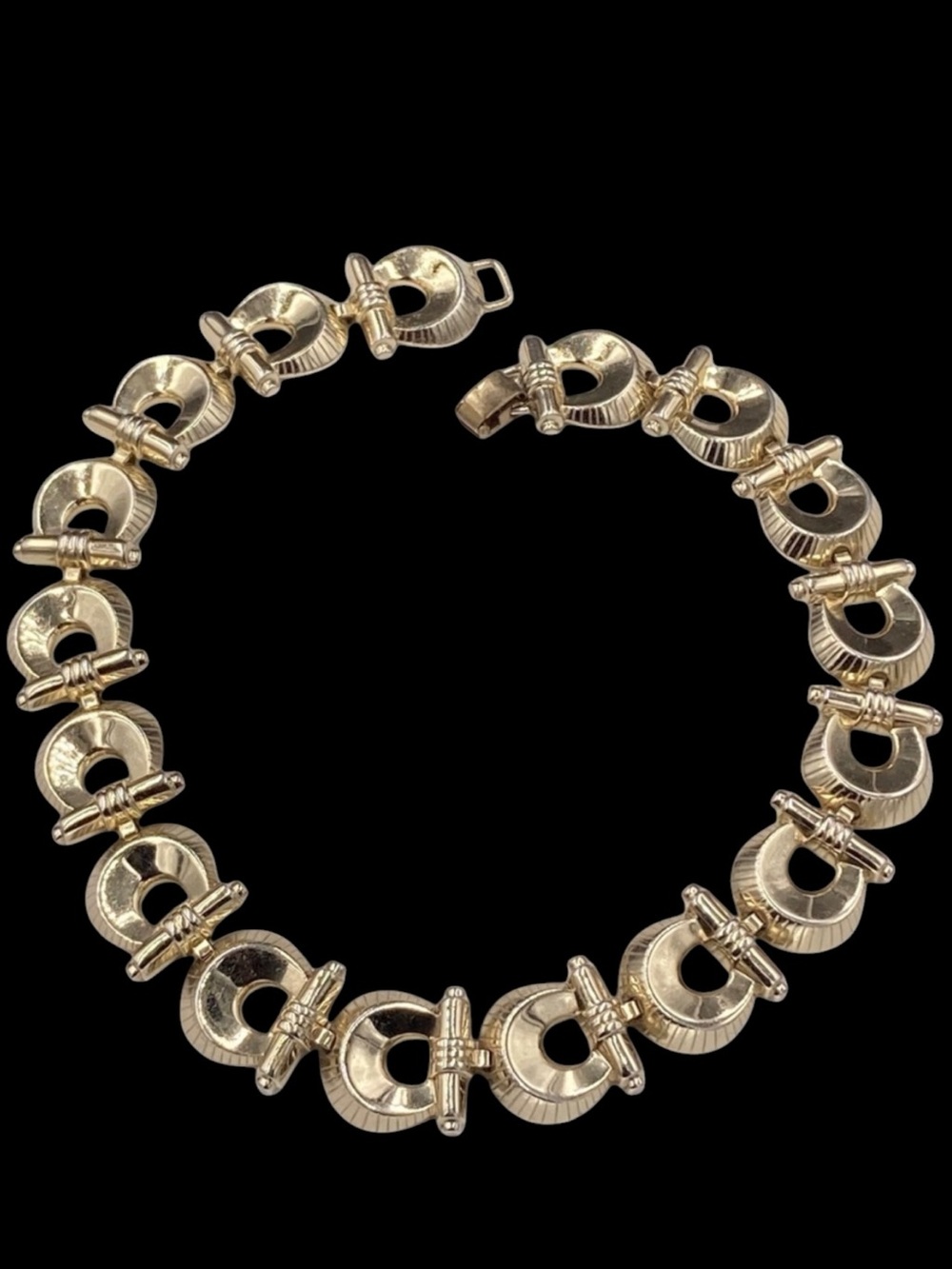 Vintage Monet Equestrian Horseshoe Link Necklace